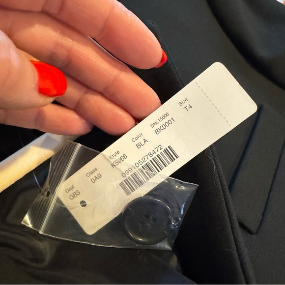 NWT J. Crew Regent Blazer in Four-Season Stretch Black Size 4T (Tall) - Picture 10 of 13